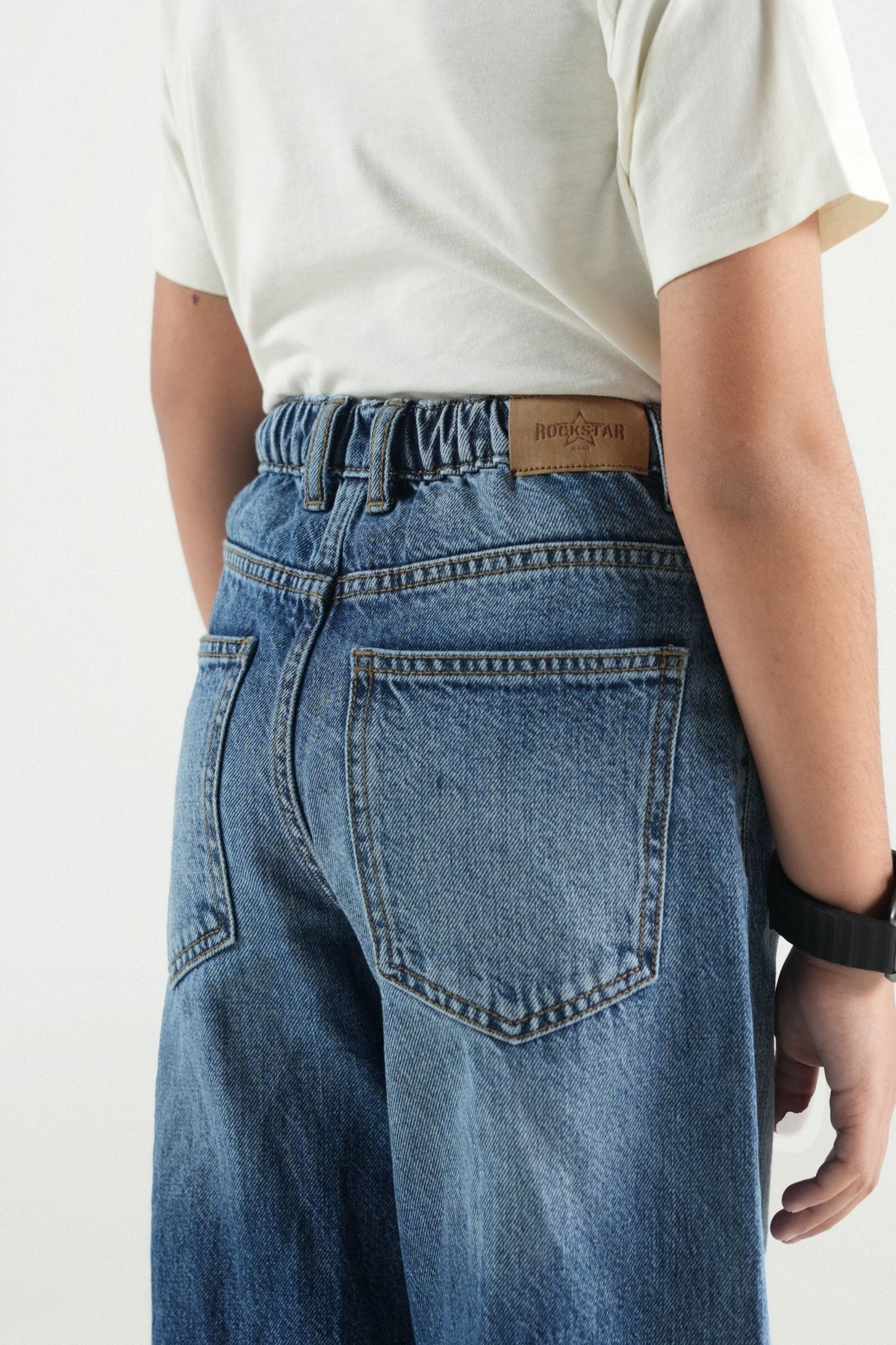 Mid Wide Leg Jeans