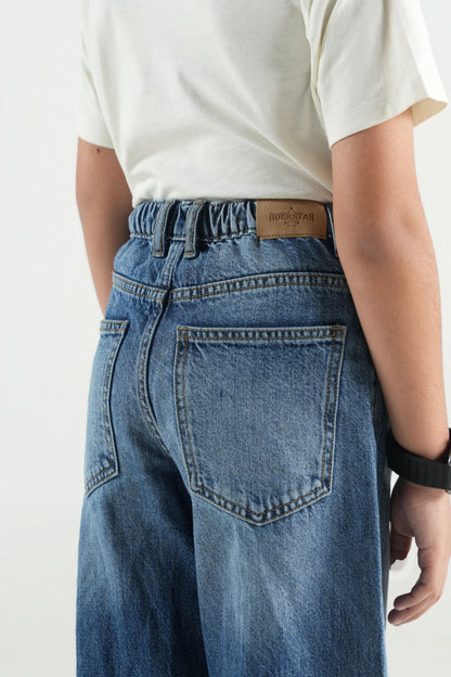 Mid Wide Leg Jeans