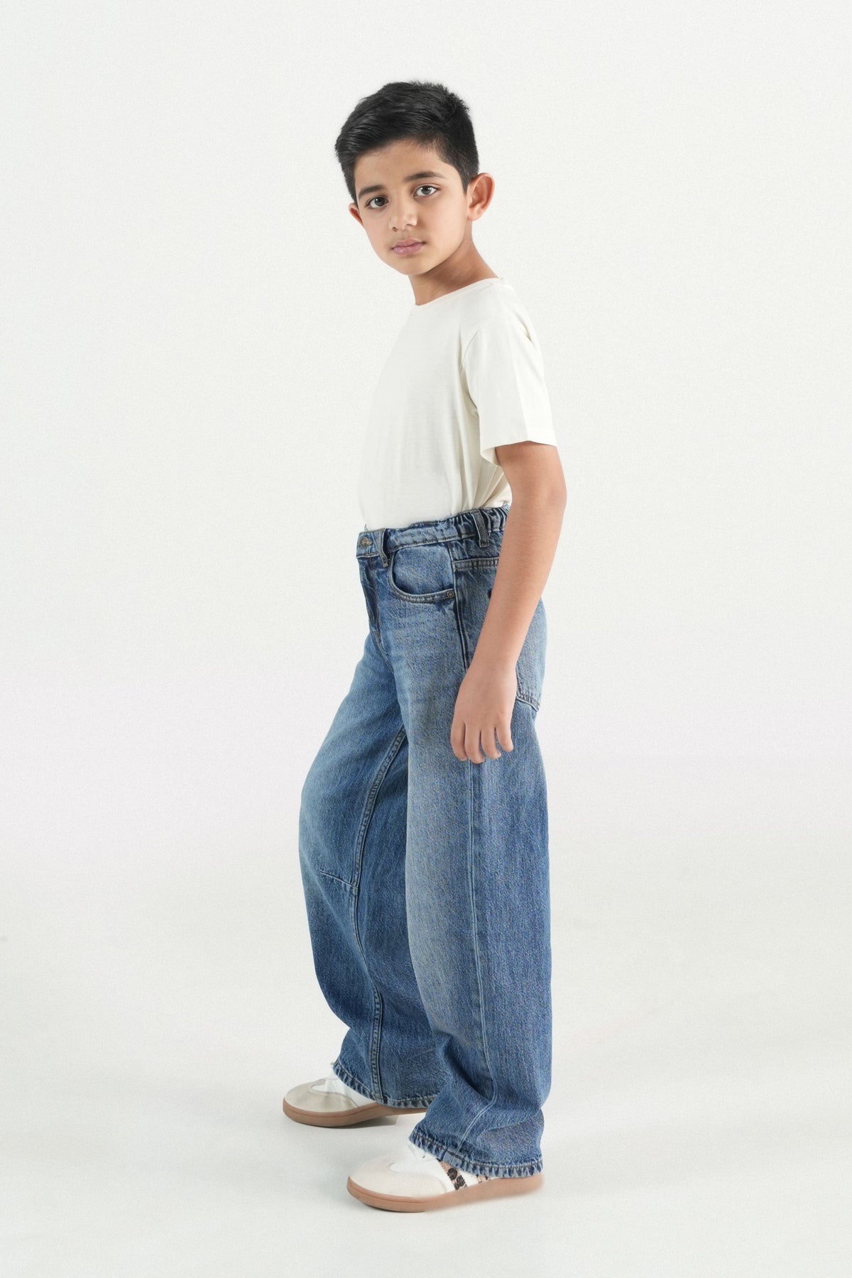 Mid Wide Leg Jeans